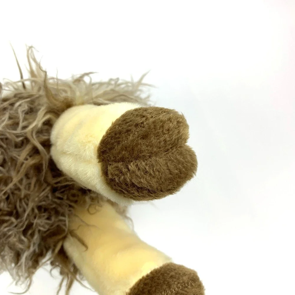 Douglas the Cuddle Toy Lance the Llama 15